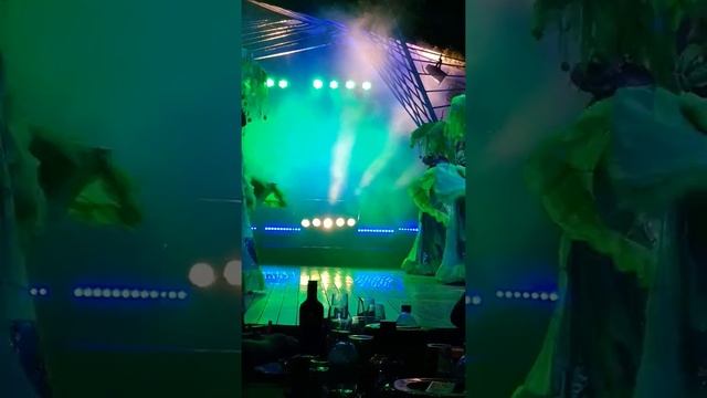Show at the Tropicana in Cuba смотреть онлайн