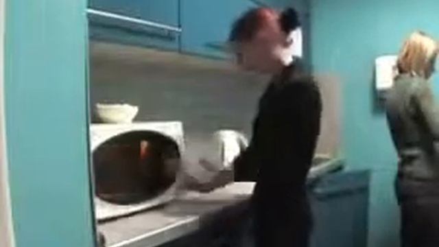 Говорящая mikrovolnovka! смотреть онлайн