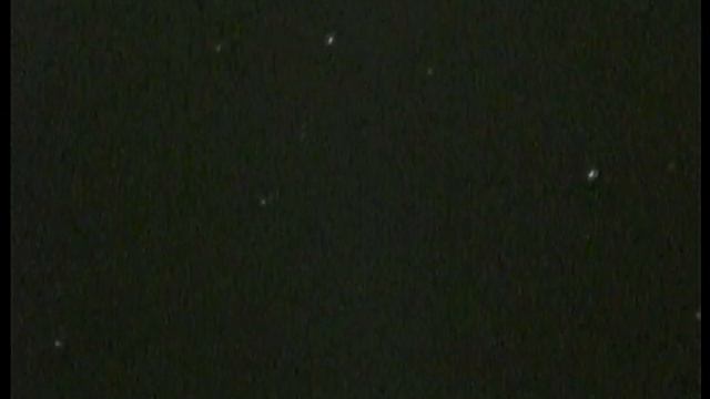 Два нло в ночном небе.  Two UFOs In The Night Sky.