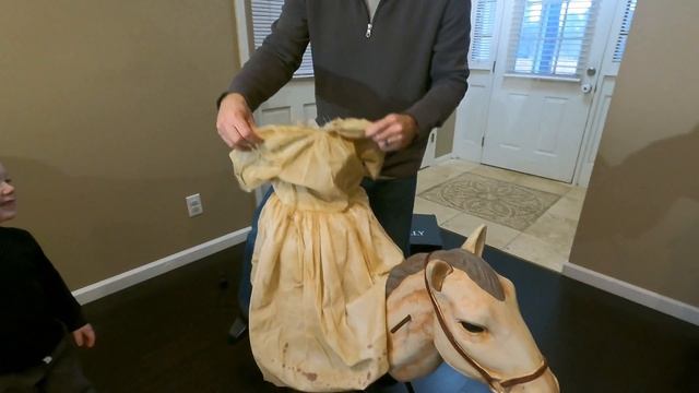 Rocking Horse Dolly Spirit Halloween | Ryan Liam Unbox Setup Halloween Animatronic | Rocking Doll смотреть онлайн