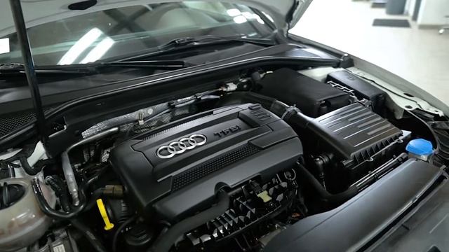 P4078 | PRE-OWNED 2015 AUDI A3 2.0T Premium Plus смотреть онлайн