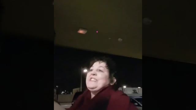 Цыганка Кричит Что Австрия Эта Ее Земля. смотреть онлайн