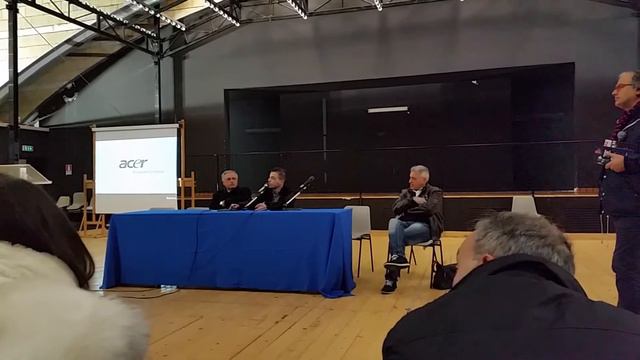 Intervento integrale di Emanuele Cerullo. Presentazione "Il ventre di Scampia" (21 gennaio 2016) смотреть онлайн