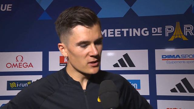 Jakob Ingebrigtsen after 7:54.1 World Record in 2 Mile in Paris смотреть онлайн