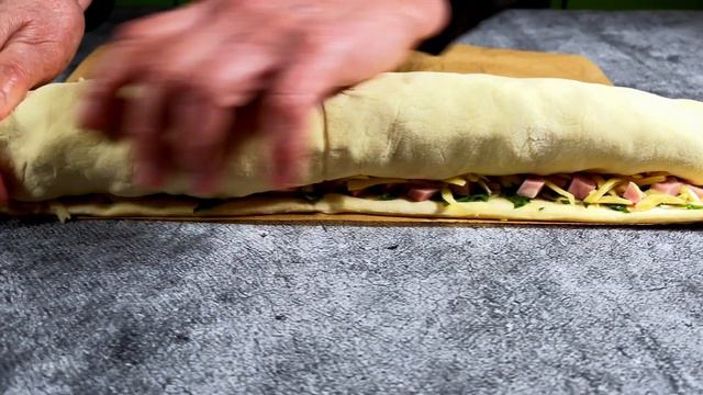 I TAUGHT ALL MY FRIENDS HOW TO MAKE THE MOST DELICIOUS PUFF PASTRY APPETIZER смотреть онлайн