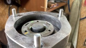 Как задрать Тойоту Приус . Увеличение дорожного просвета.