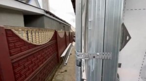Отделка дома фасадными панелями Grand Line «ЯФАСАД» Екатерининский камень серебро