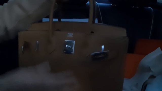 Италия Падуя Hermes Birkin caramel распаковка смотреть онлайн