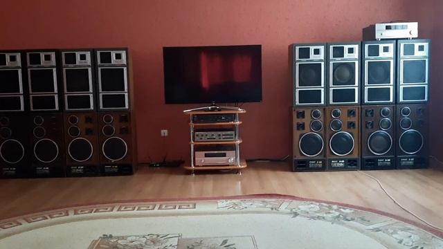 одиссей 100у021 с колонками электроника 90ас и с радиотехника s90. слушаем кому что понравилось? смотреть онлайн