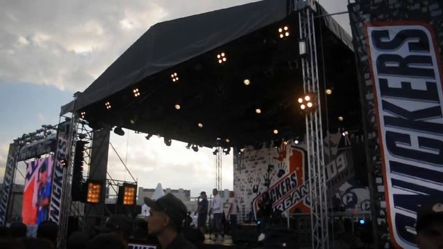 Урбания Москва 2009.avi смотреть онлайн