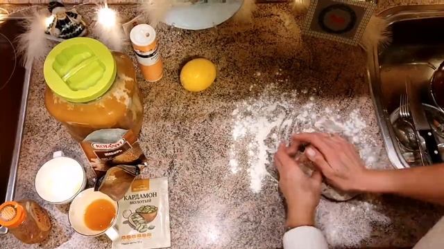 ШколаНовыйГод Семейные традиции.mp4 смотреть онлайн