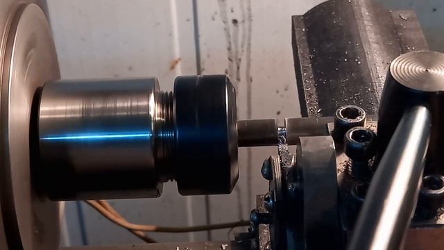 винт трапециидальный с гайкой смотреть онлайн