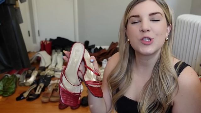 HUGE CLOSET CLEAN OUT || Purging 400 Items from my closet!! || Trying on ALL my clothes смотреть онлайн