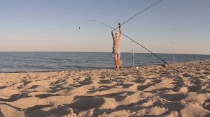 Рыбалка  Азовское море лето 2019. Кефаль ловля фидером.