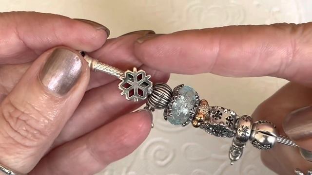 10 PANDORA Bracelet Designs of 2022!! смотреть онлайн