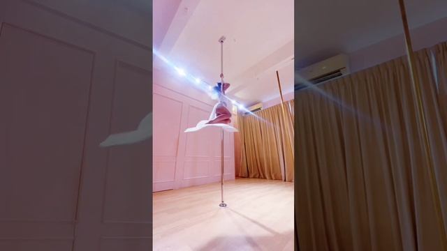 XDINARY HEROES - Pirates Pole Dance Freestyle #xdinaryheroes #xh #pole #poledance #poledancer смотреть онлайн