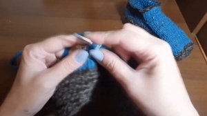 Как связать мужские тапочки - следки на двух спицах. Шов на подошве.