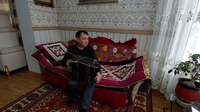 я играю на гармошке смотреть онлайн