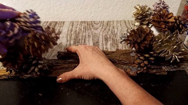 красивая зимняя поделка из коры дерева и еловых шишек смотреть онлайн