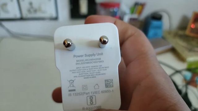 One Plus Warp Charger 65W Unboxing and Testing on Dell XPS 13 | XPS 13 Charger Quality смотреть онлайн