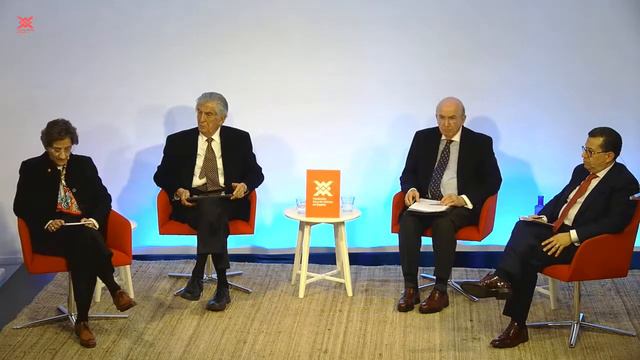 Literatura | Presentación "Hernán Cortes" de José Luis Martínez смотреть онлайн