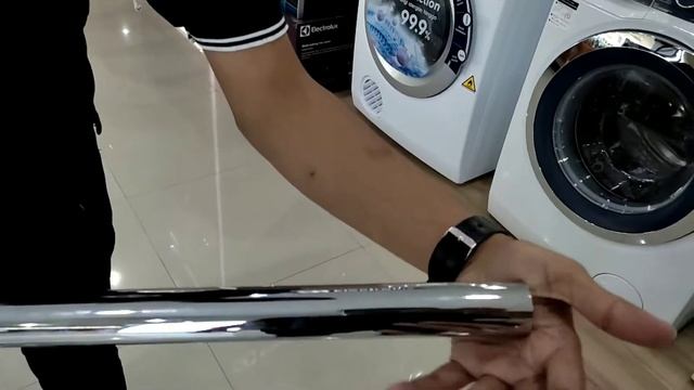 Review Electrolux Vacuum Cleaner || Z1230 || Compactgo Cyclonic смотреть онлайн