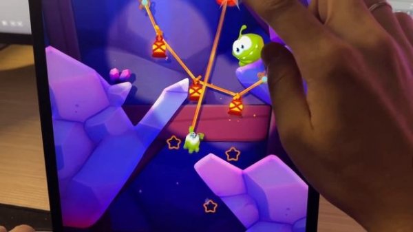 Play Cut the Rope on iPad: Cut the rope 2,Cut the Rope Time Travel,Magic,Experiments,Remastered