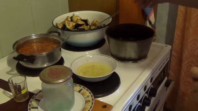 ЗАГОТОВОЧКИ НА ЗИМУ ( КОНСЕРВИРУЕМ БАКЛАЖАНЫ) смотреть онлайн