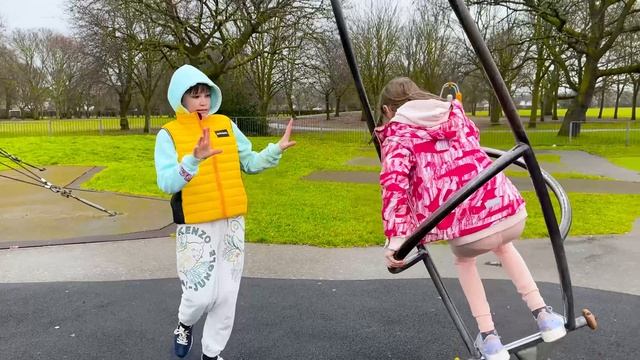 Макс копирует Катю 24 часа смотреть онлайн