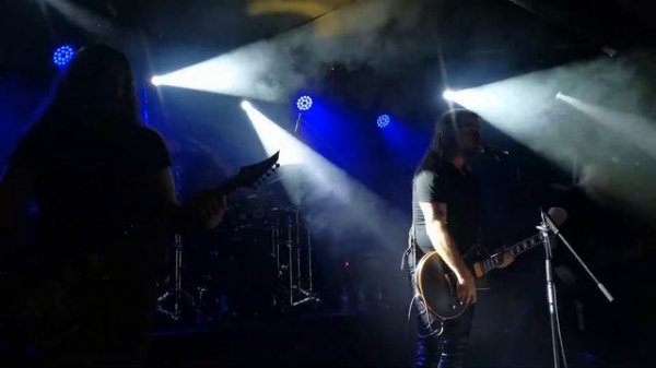 Sakis Tolis - Cine iubeşte şi lasă, live in Sofia