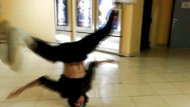 MC IC (Брейк в ТРЦ) смотреть онлайн