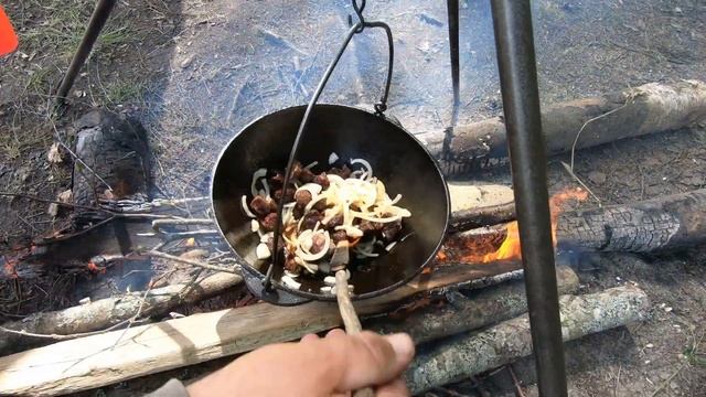 Плов, шашлык и попытка по рыбачить на природе смотреть онлайн