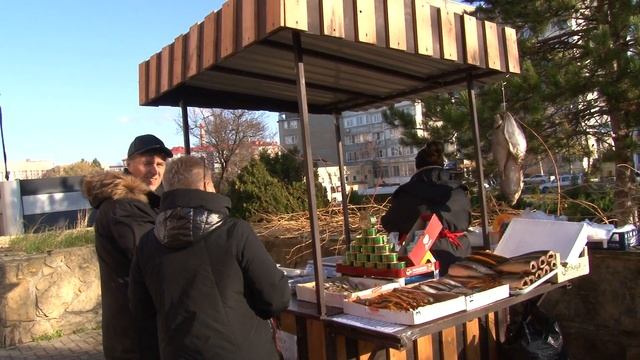 История с душком. Как реализуется рыбная продукция на нескольких торговых точках Анапы смотреть онлайн