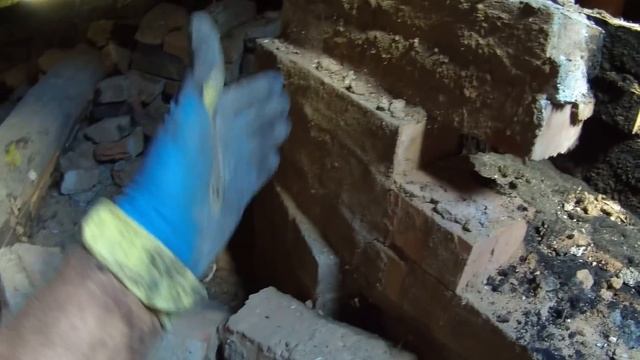 6.Разборка кирпичной печи 50-х годов смотреть онлайн