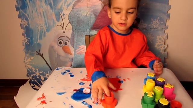 Учим цвета для самых маленьких Красим пальчиковыми красками смотреть онлайн