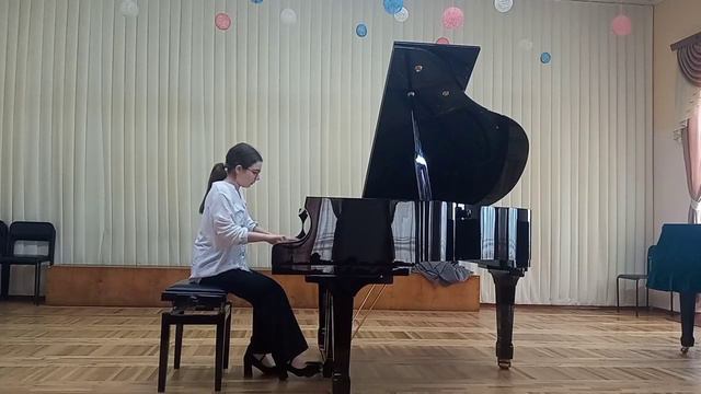 Панафидина Амина,13 лет. В.А.Моцарт, Соната 10 C-dur. С.В.Рахманинов, Элегия, опус 3. смотреть онлайн