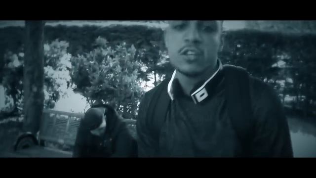 Dylan - J'suis la ( Clip Officiel ) смотреть онлайн