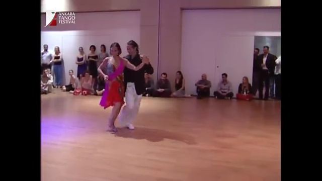 Gustavo Rosas Y Gisela Natoli, Religuas Portenas, Video 5/5