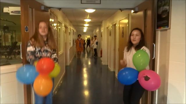 LIPDUB Roeland Language Courses: SV2 2015 Workshop Presentation (Uptown Funk)