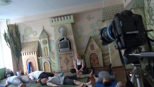 Татьяна Рудковская - парная йога. Кишинёв. мастер-класс смотреть онлайн