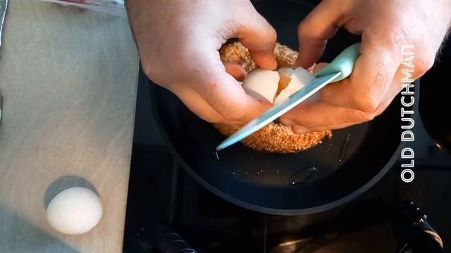 быстрый завтрак - жарим бублик с яйцом и ветчиной, попивая сок алоэ. отличная диета для похудения. смотреть онлайн