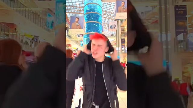 Сегодня день видео с моими красными волосами 🤡 смотреть онлайн