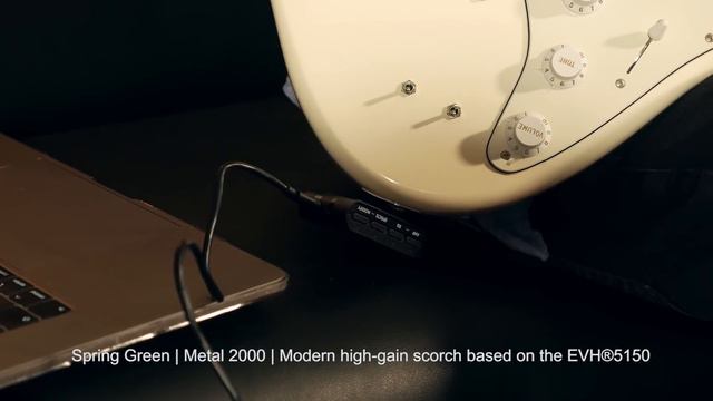 Fender Mustang Micro | Pocket Sized Fender Tones смотреть онлайн