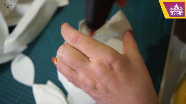 Светильник из изолона своими руками || Светильник - цветок || Большие цветы DIY смотреть онлайн