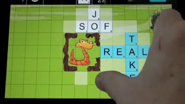 WordSnake on the iPad смотреть онлайн