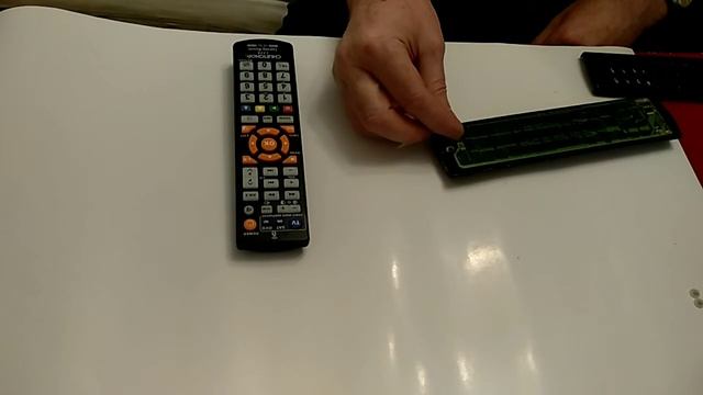 Универсальный обучаемый пульт ДУ CHUNGHOP (оригинал). Настройка. смотреть онлайн