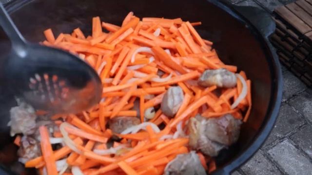 Как приготовить плов который всегда получается. Простой рецепт плова в казане. смотреть онлайн