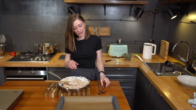 Некрасивое, но вкусное. Знаменитое итальянское печенье 2019. смотреть онлайн