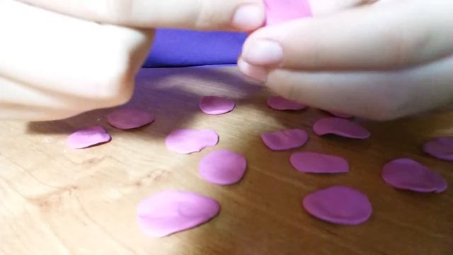 Как сделать розу из пластилина! смотреть онлайн