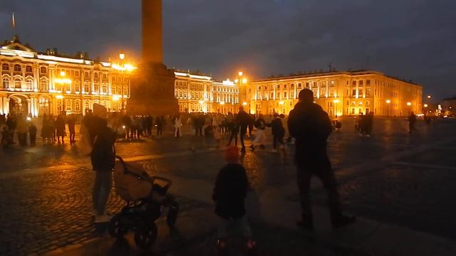 Рок-н-ролл. "Зоопарк" Буги-Вуги Каждый День, на Дворцовой площади в исполнении уличного музыканта.. смотреть онлайн